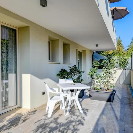 Garda Diamant Bed & Breakfast Desenzano del Garda Exterior photo