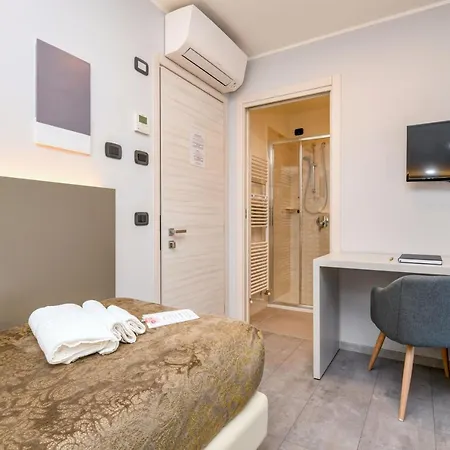 Garda Diamant Bed & Breakfast Desenzano del Garda Exterior photo